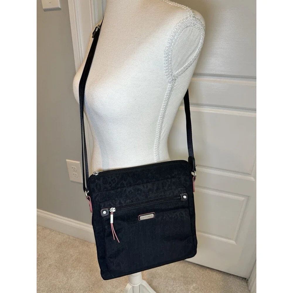 Baggallini Crossbody Bag Black Leopard Cheetah Pink Trim Nylon Travel Bag RFID - Picture 2 of 9